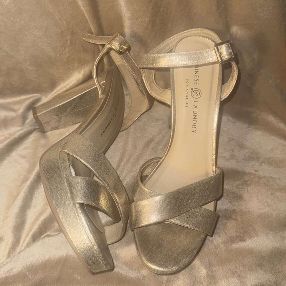 Chinese Laundry Sexy Gold Glitter shoes size 10 - Picture 8 of 8
